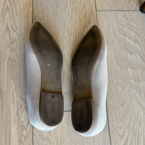 Old Navy Soft-Knit Pointed-Toe Ballet Flats size 8 - Picture 8 of 10